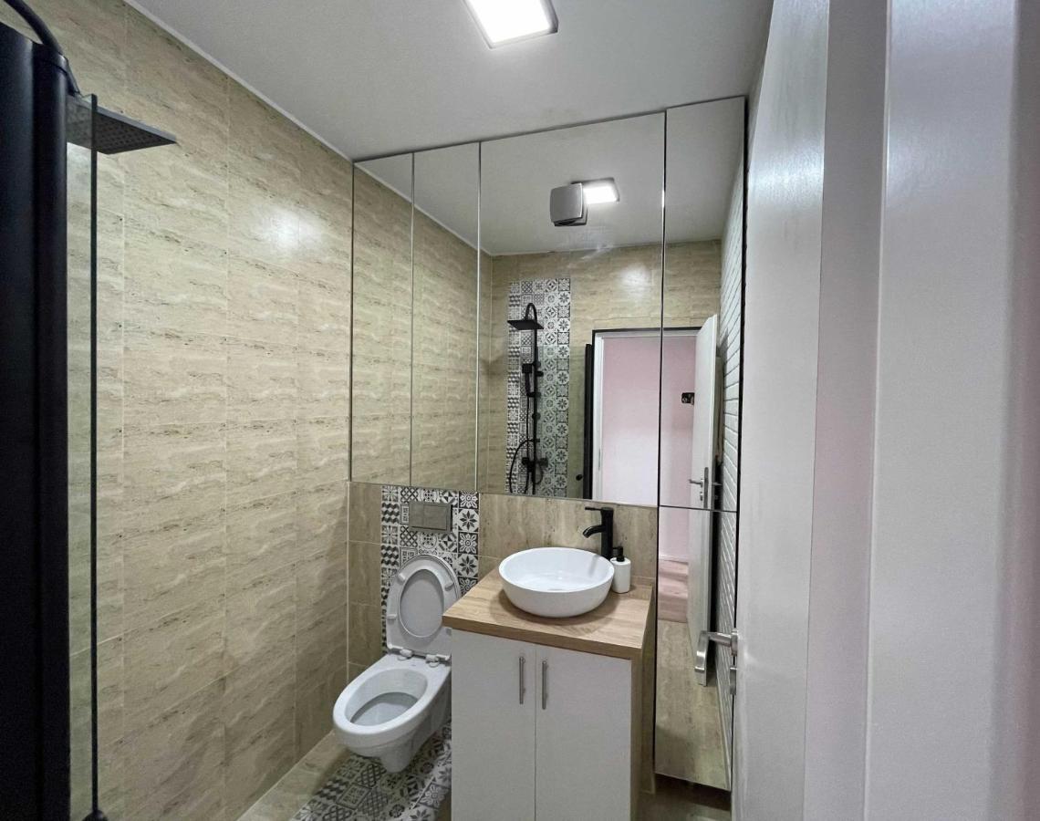 Platinum Luxury Apartment Near Presidential Palace Bukarest Kültér fotó